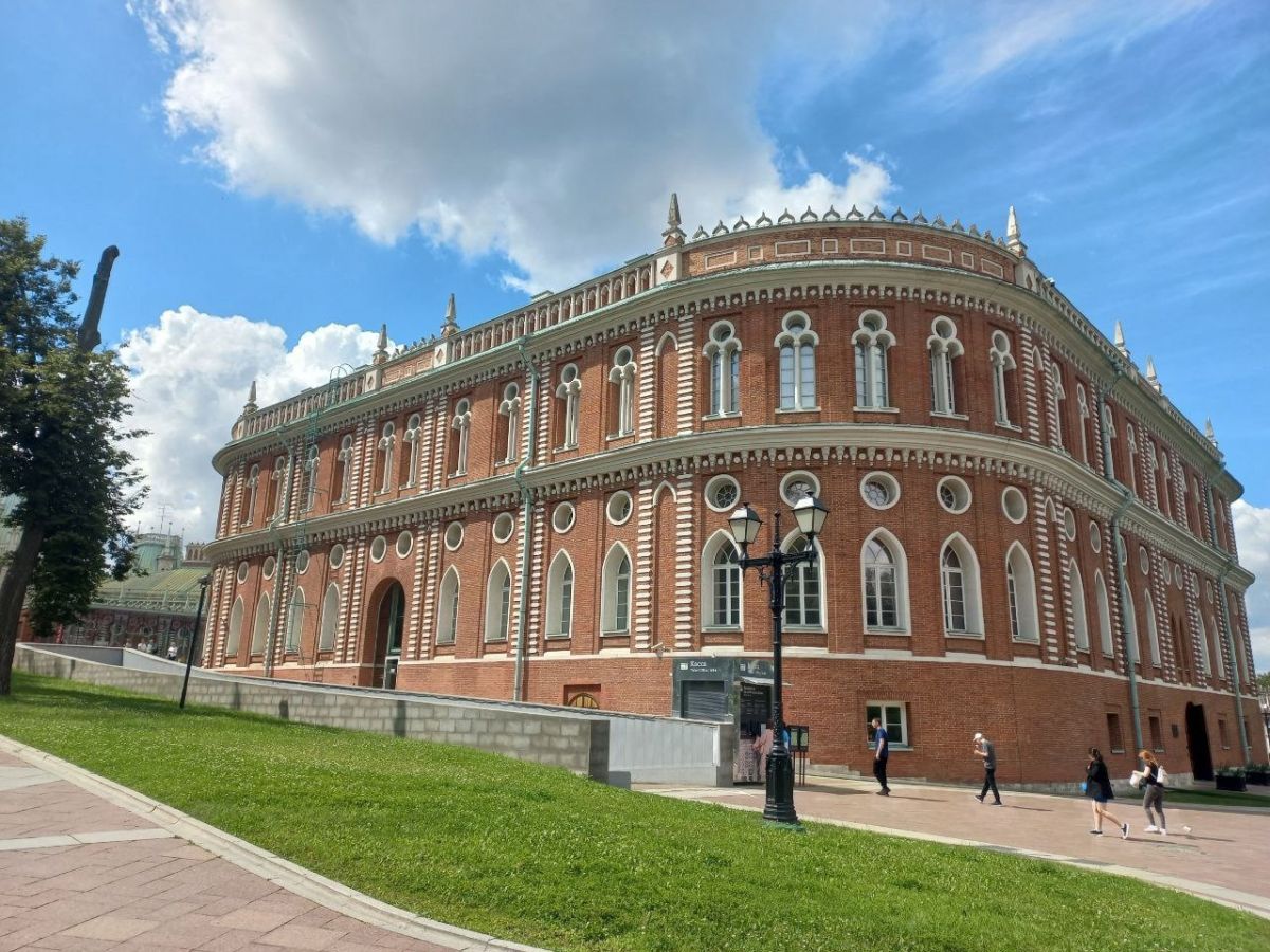 Усадьбы и дворцы Москвы и Подмосковья - 09.10 - по России - - Главная